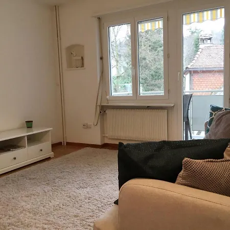 2 Mit Balkon, Zentrale Ruhige Lage Apartamento