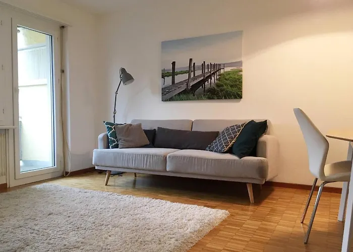 Lejlighed 2 With Balcony, Central, Quiet Location